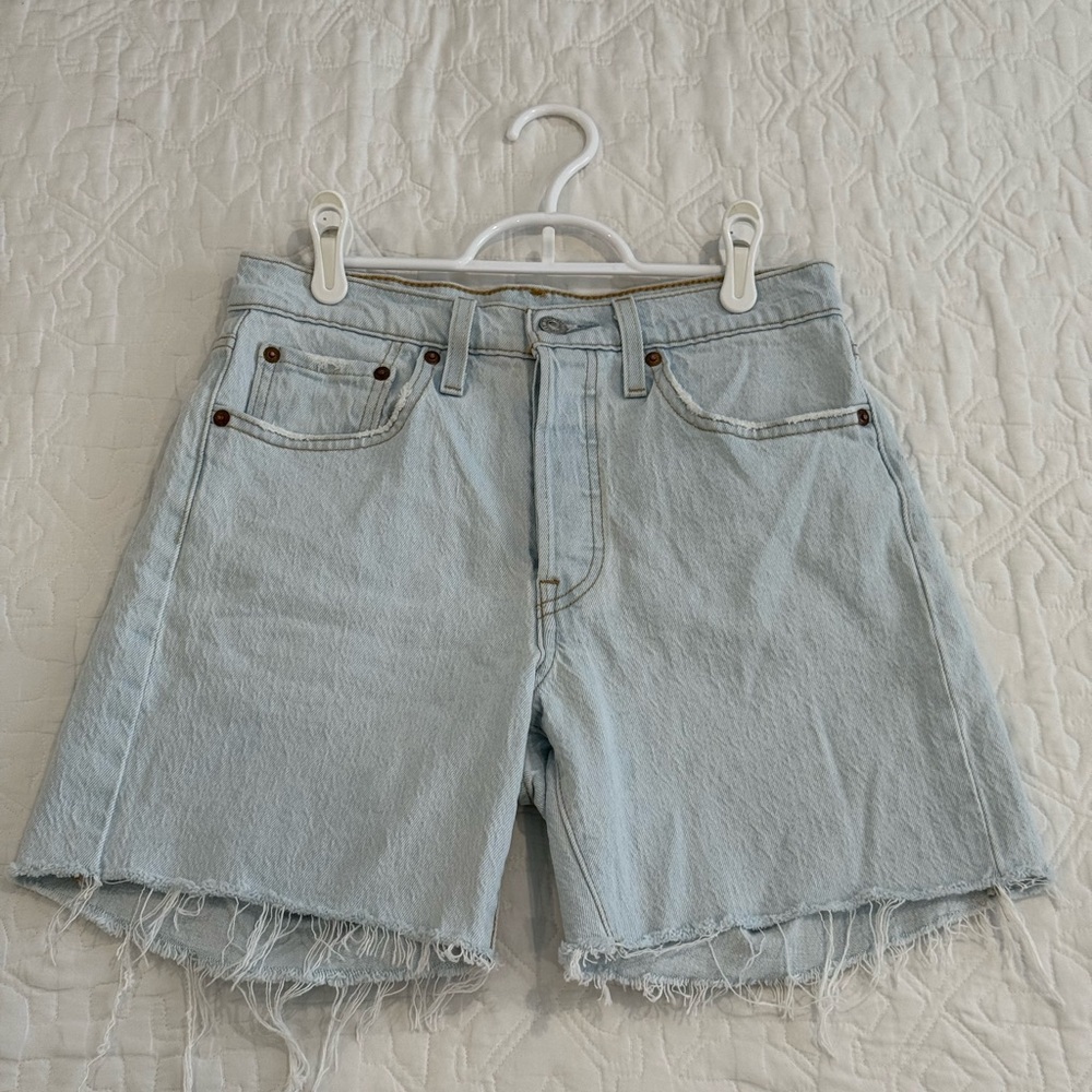Levi's 501 Mid Thigh Vintage Wash Short